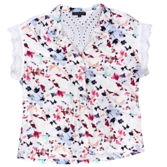 For Cynthia “Watercolor” print Top With White eyelet lace trim Size Large Gorg! - Picture 6 of 14